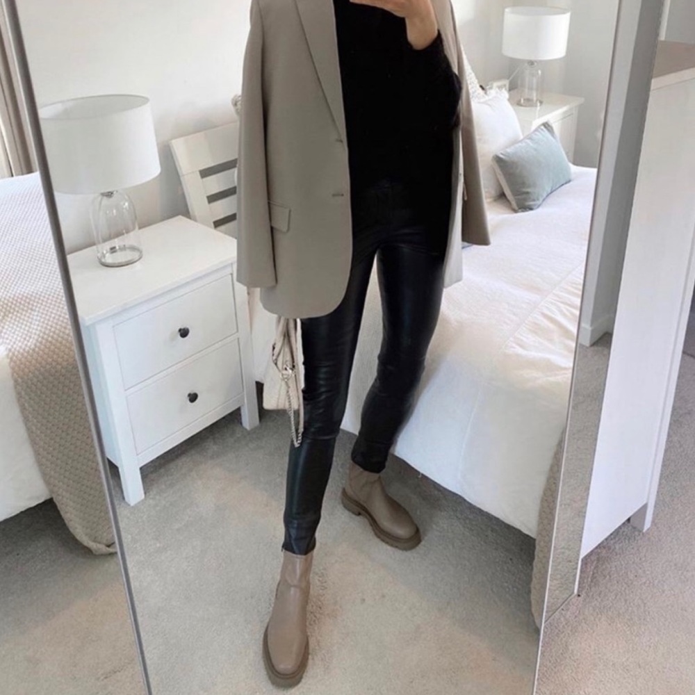 H&M Chelsea Boot - Picture 3 of 15